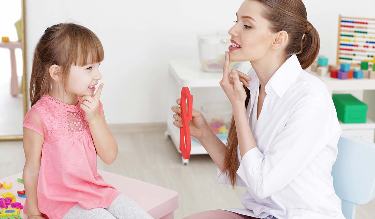 how to get a speech therapist