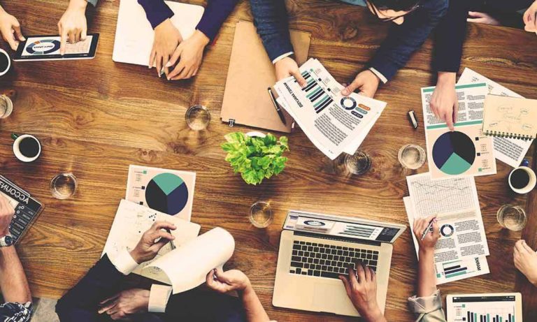 Business Management: Development & Communication